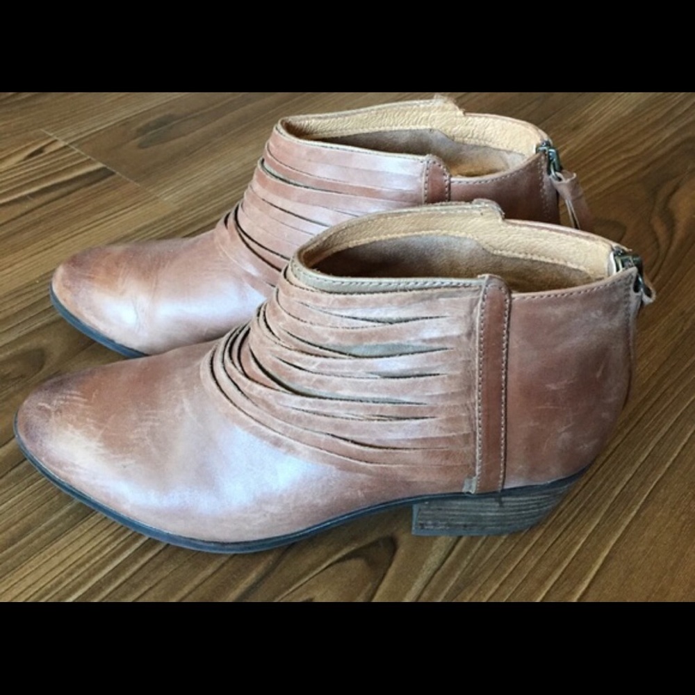 Clark boot
